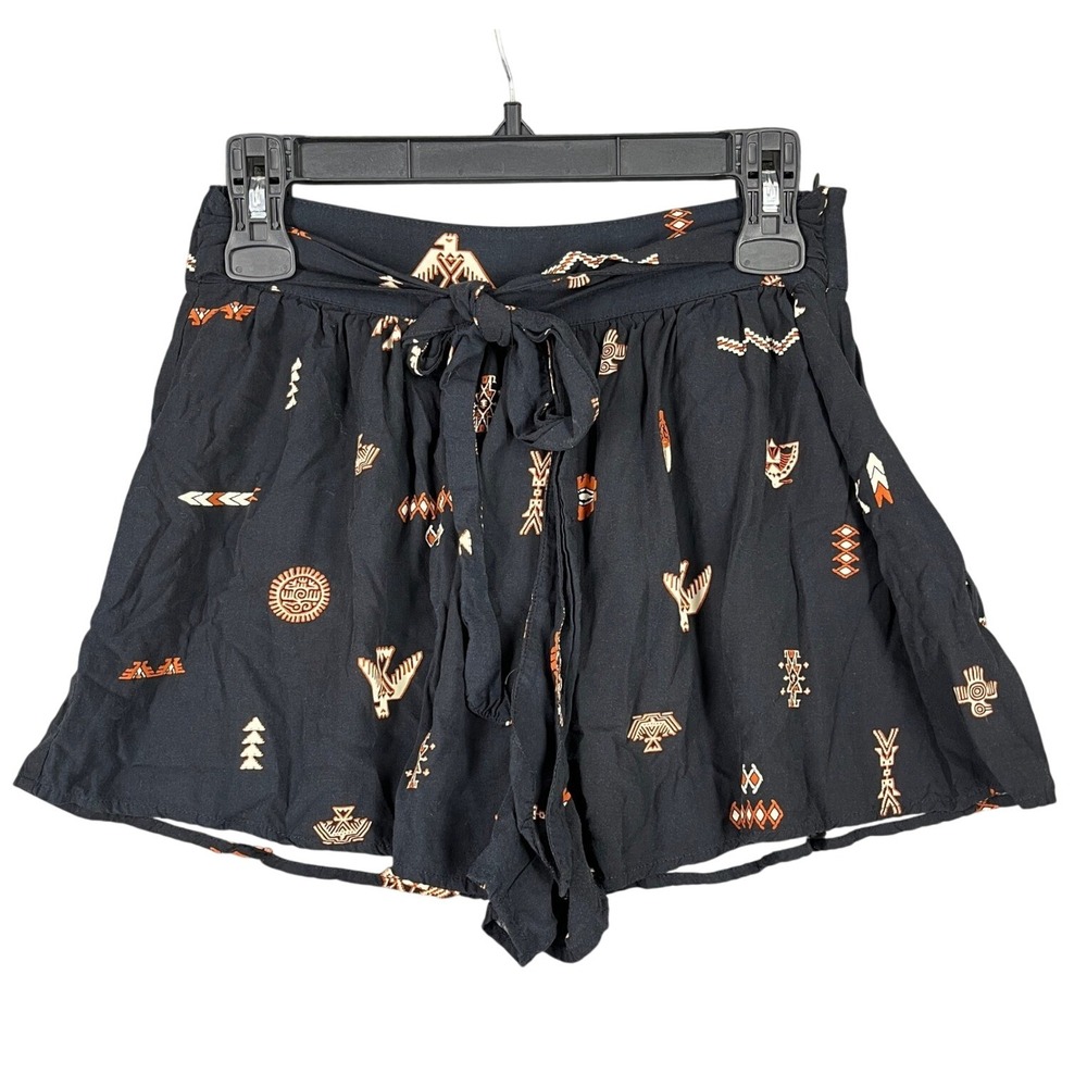 Forever 21 Shorts Tie Waist Size L Summer Beach Southwestern Aztec Tribal West
